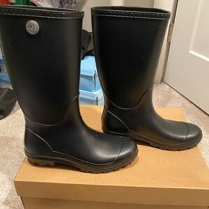 UGG Shelby Classic Black Waterproof Boots